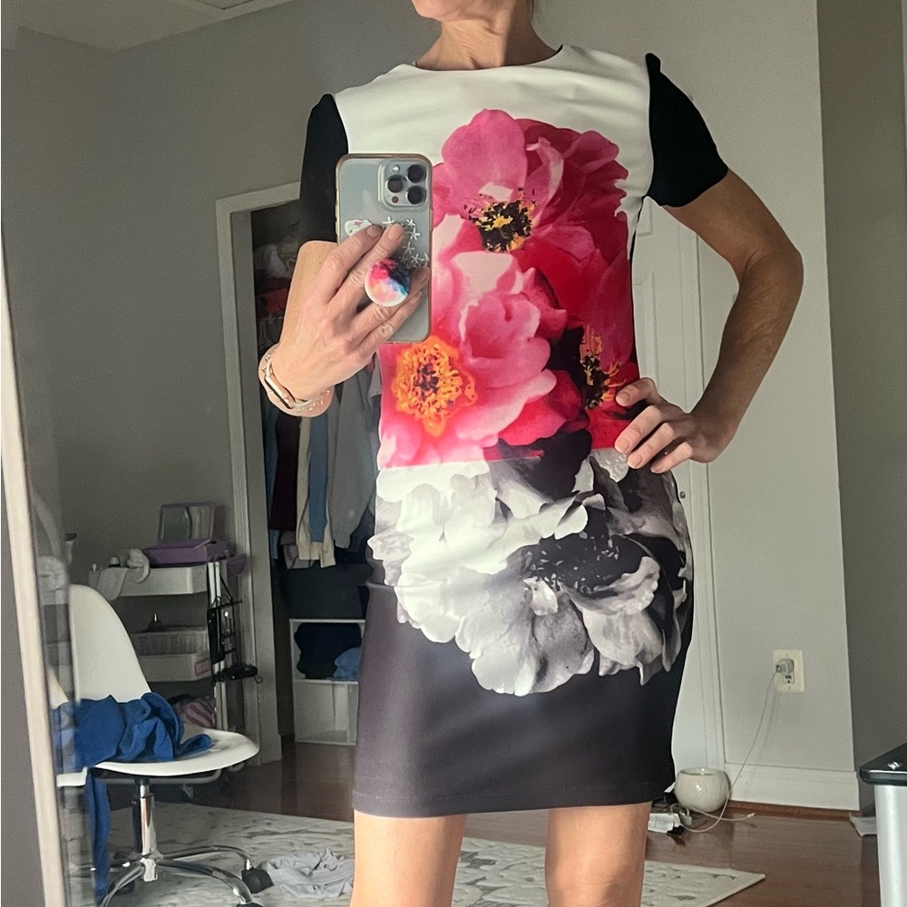 Vince Camuto Kentucky Derby dress NWT
